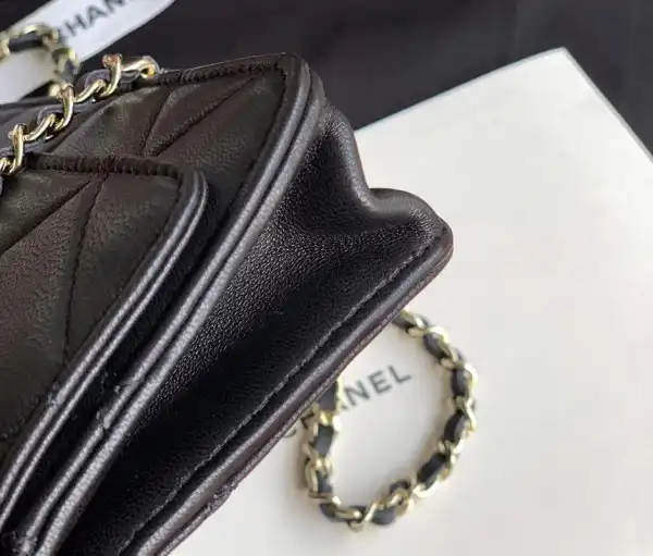 CHANEL WOC