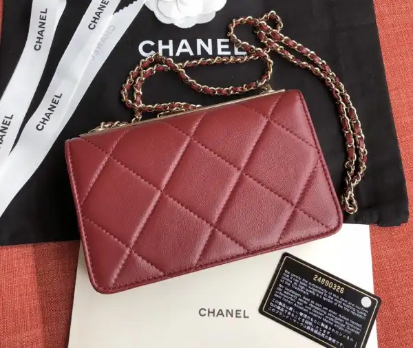 CHANEL WOC