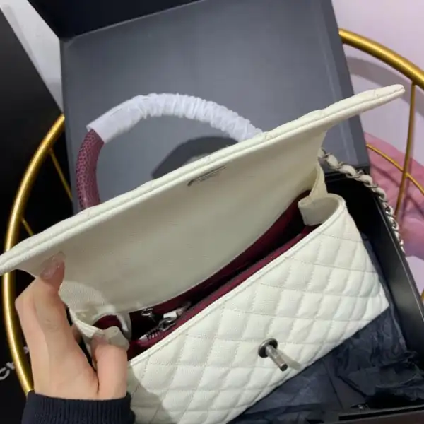 First bag ru CHANEL COCO HANDLE