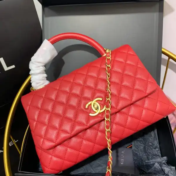 First bag ru CHANEL COCO HANDLE