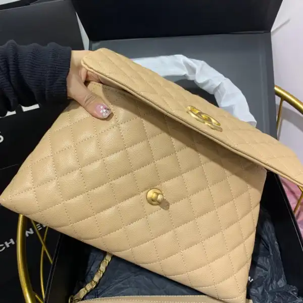 First bag ru CHANEL COCO HANDLE