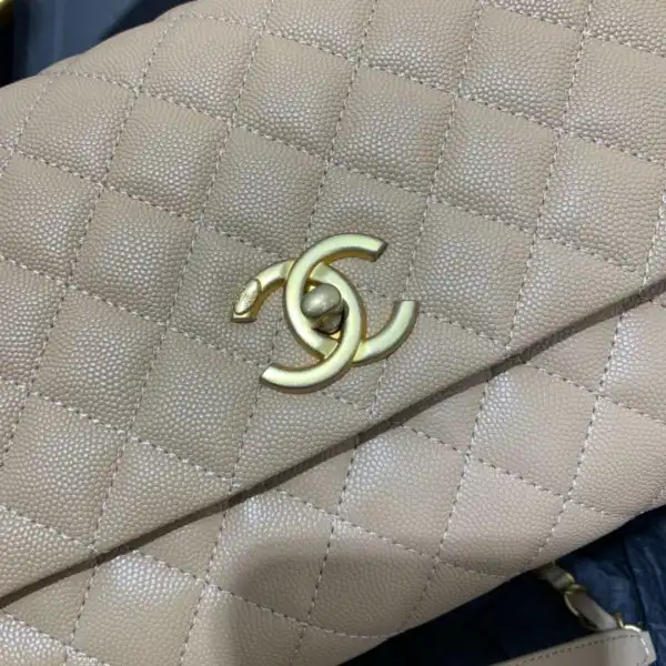 First bag ru CHANEL COCO HANDLE