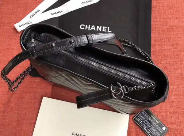 First bag ru CHANEL GABRIELLE