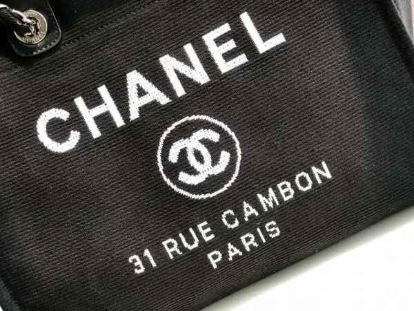 CHANEL TOTE BAG