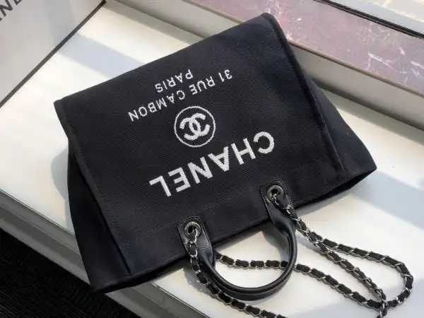 CHANEL TOTE BAG