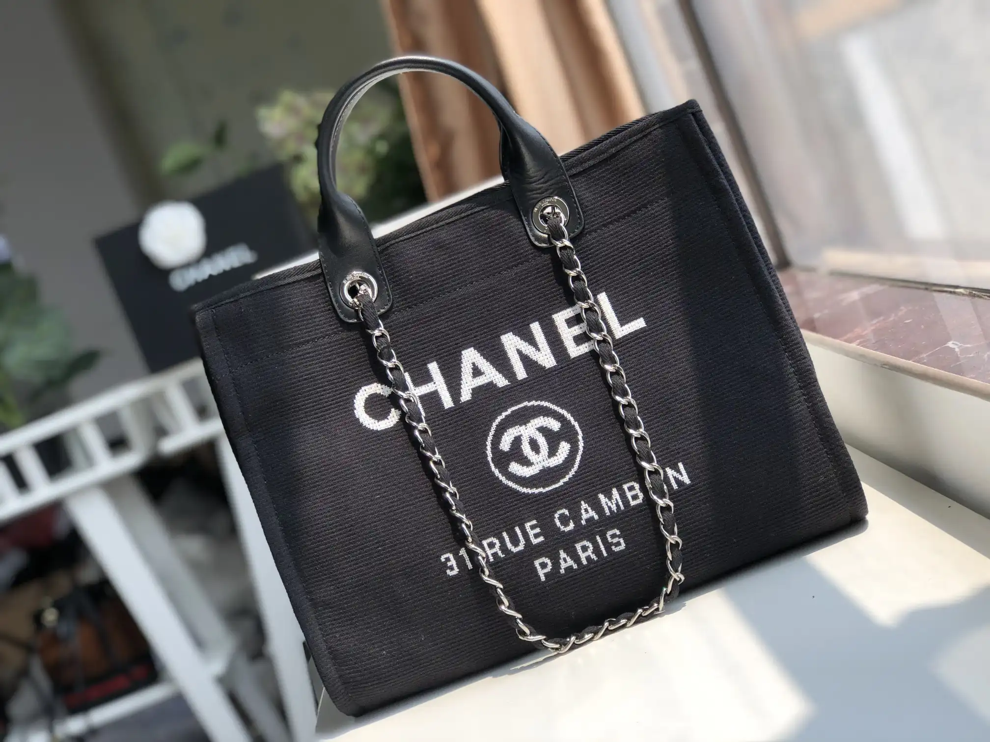 CHANEL TOTE BAG