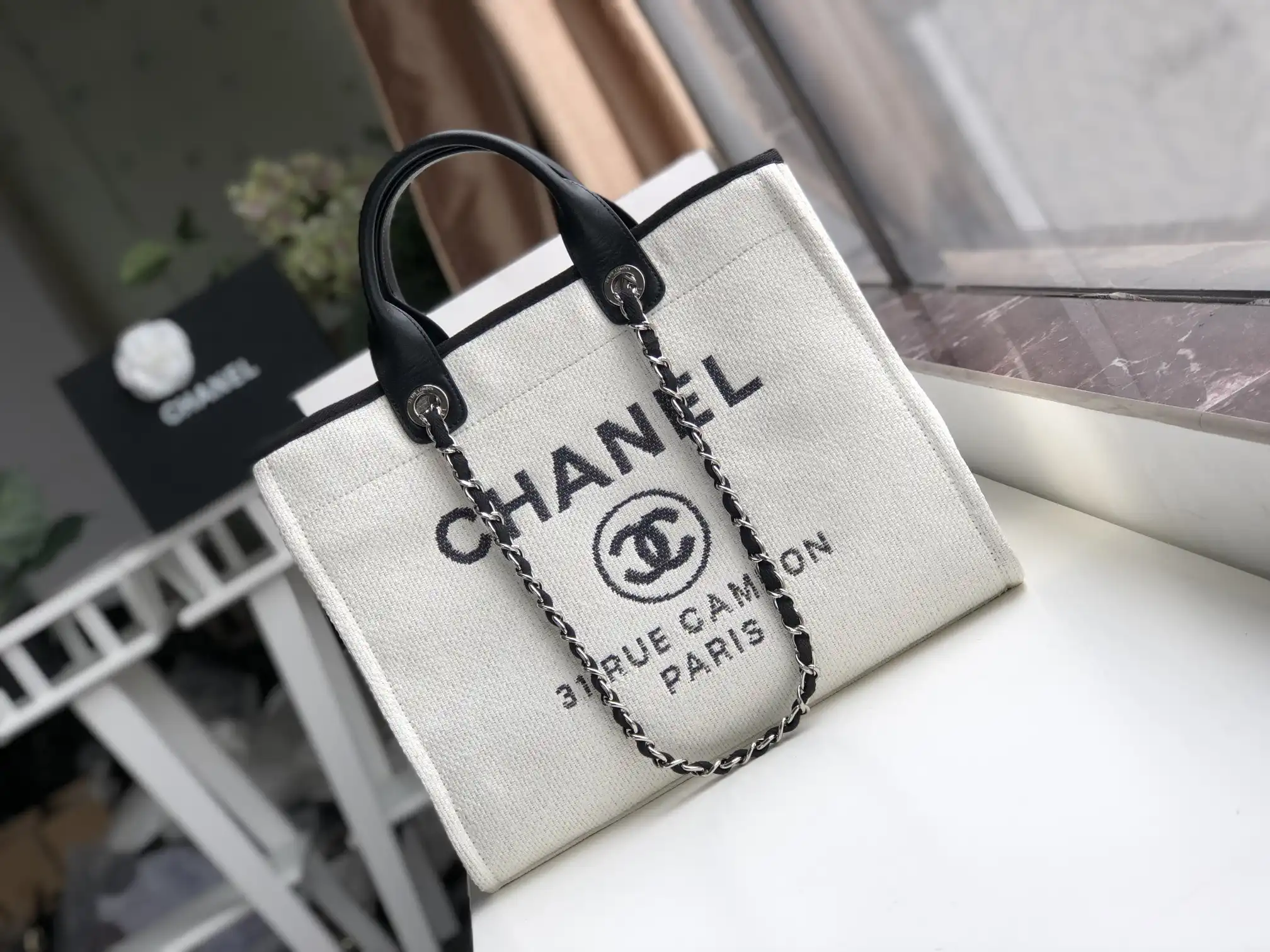 CL TOTE BAG