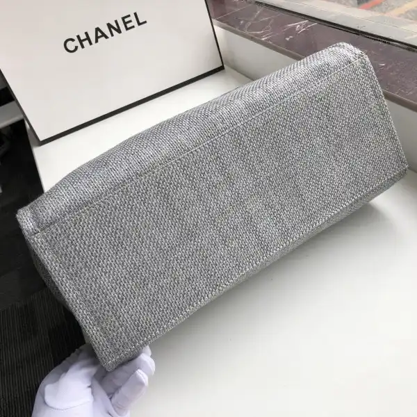 CHANEL TOTE BAG