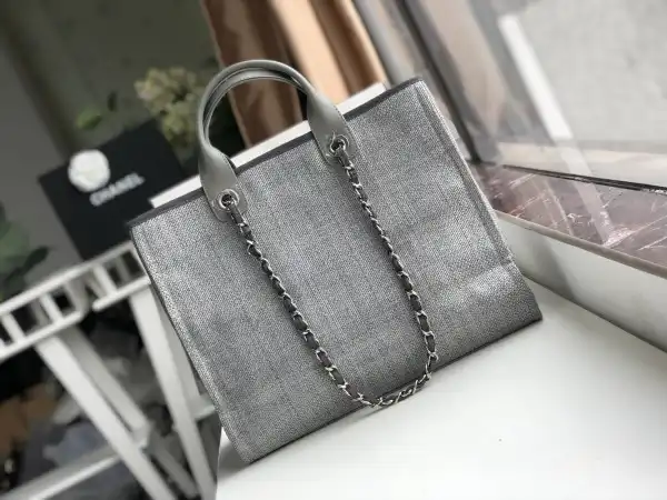 CHANEL TOTE BAG