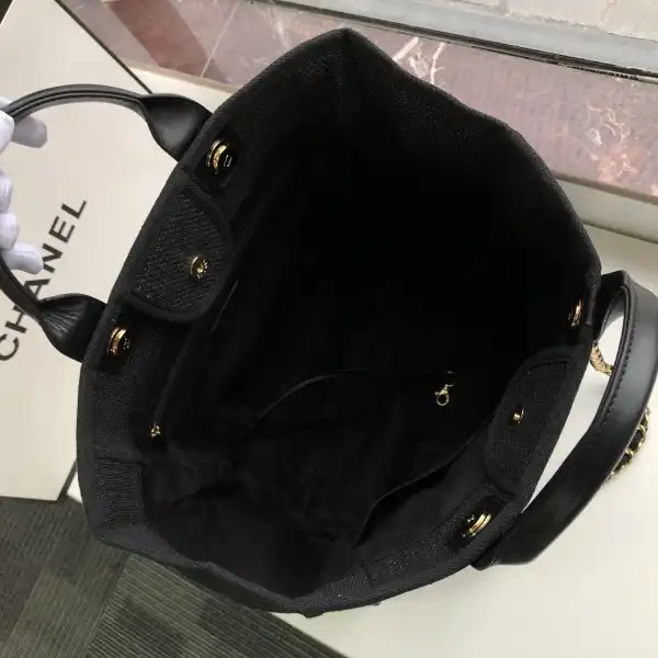 CHANEL TOTE BAG