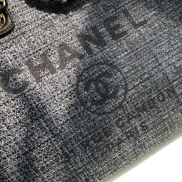 CHANEL TOTE BAG