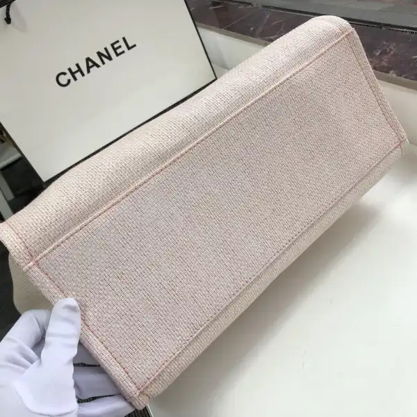 CHANEL TOTE BAG