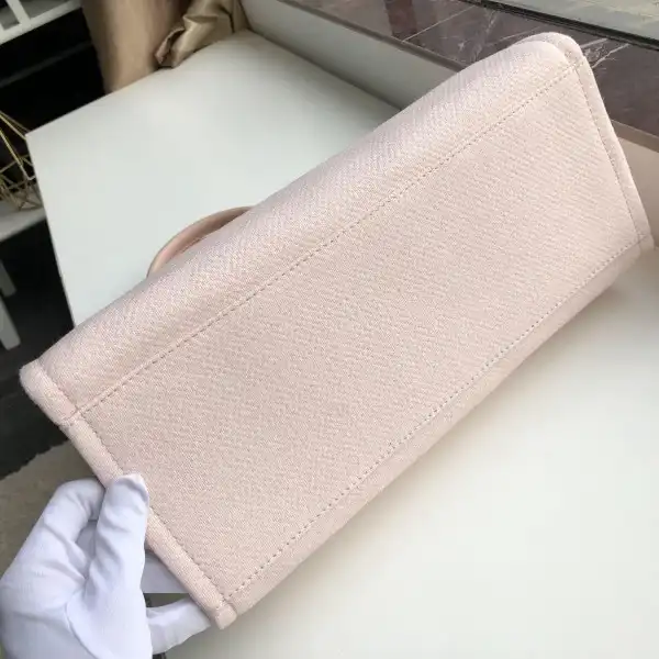 CHANEL TOTE BAG