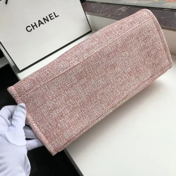 CHANEL TOTE BAG