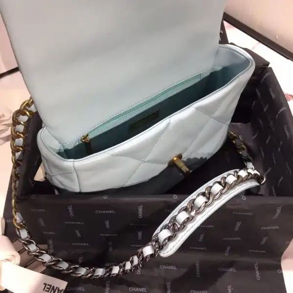 CHANEL 19 FLAP BAG