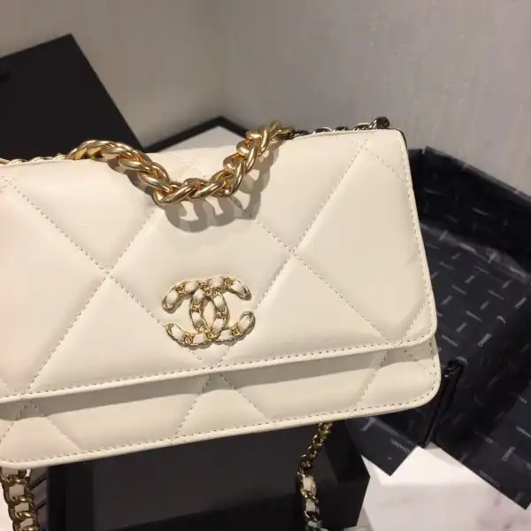 Affordable CL CHAIN WALLET