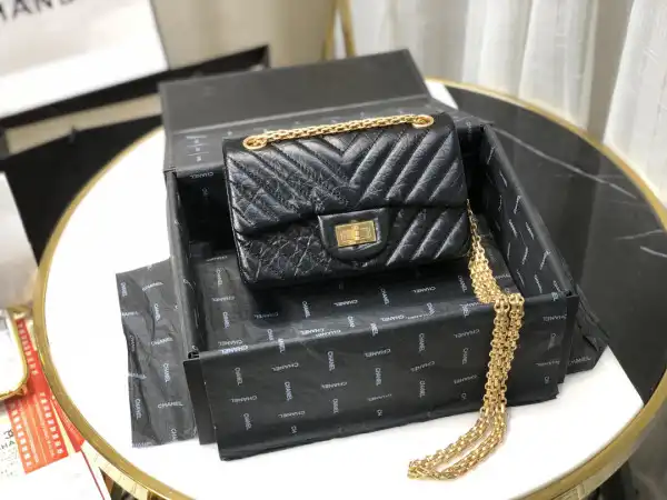 Firstbag Ru CHANEL FLAP BAG