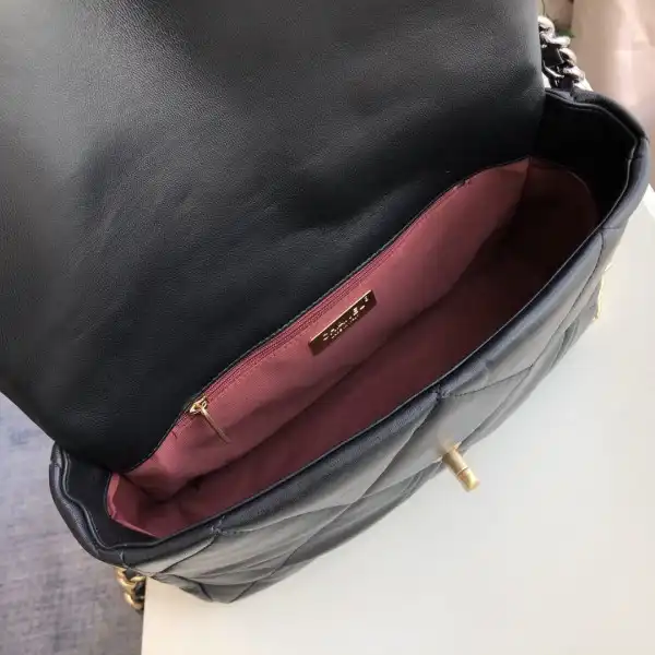 CHANEL 19 FLAP BAG