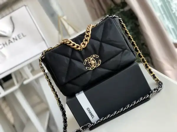 CHANEL 19 FLAP BAG