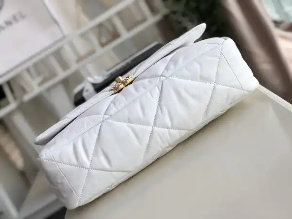 First Bag Ru CHANEL 19 FLAP BAG