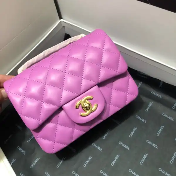 CHANEL FLAP BAG LAMBSKIN