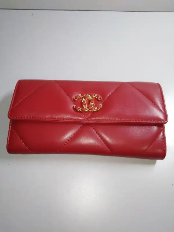 CHANEL 19 LONG FLAP WALLET