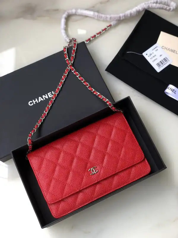 First bag ru CHANEL CHAIN WALLET CAVIAR WITH SILVER HARDWARE