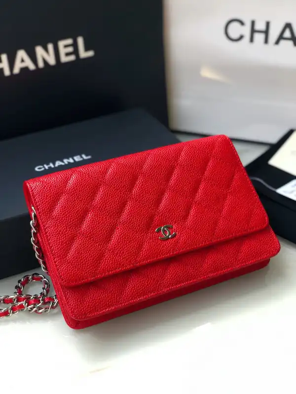 First bag ru CHANEL CHAIN WALLET CAVIAR WITH SILVER HARDWARE