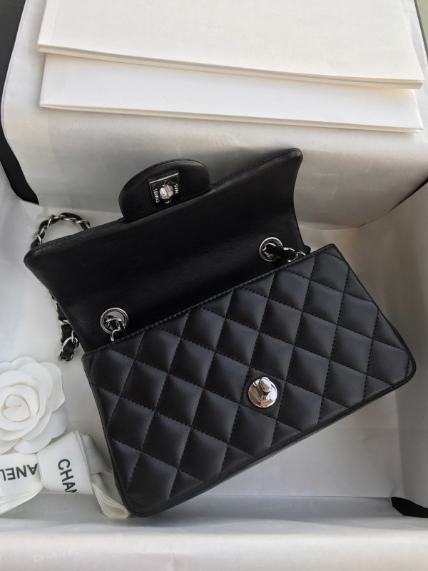 CL FLAP BAG