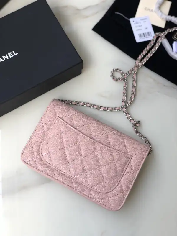 First Bag Ru CHANEL CHAIN WALLET CAVIAR WITH SILVER HARDWARE