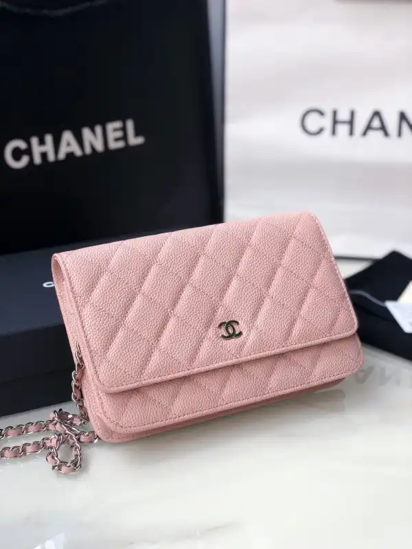 First Bag Ru CHANEL CHAIN WALLET CAVIAR WITH SILVER HARDWARE