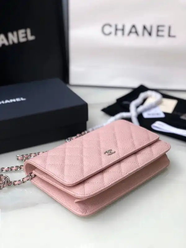 First Bag Ru CHANEL CHAIN WALLET CAVIAR WITH SILVER HARDWARE