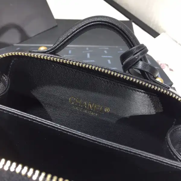 CHANEL VANITY CASE SMALL LARGE