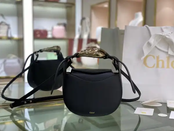 CHLOÉ KISS SMALL PURSE