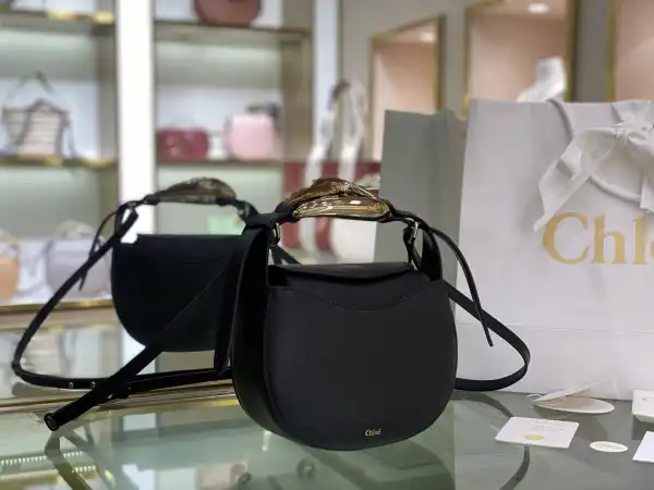 CHLOÉ KISS SMALL PURSE