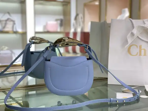 CHLOÉ KISS SMALL PURSE