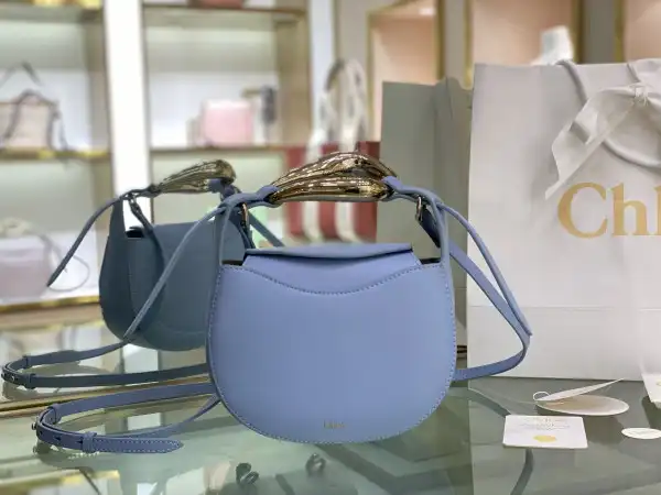 CHLOÉ KISS SMALL PURSE