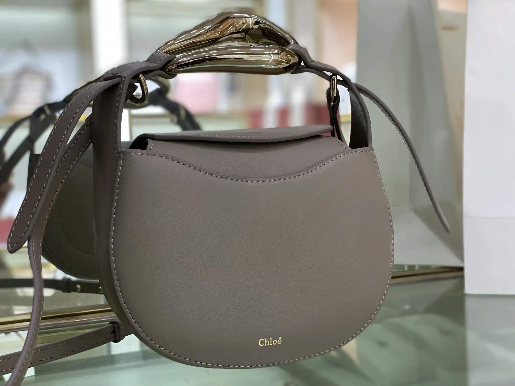 CHLOÉ KISS SMALL PURSE