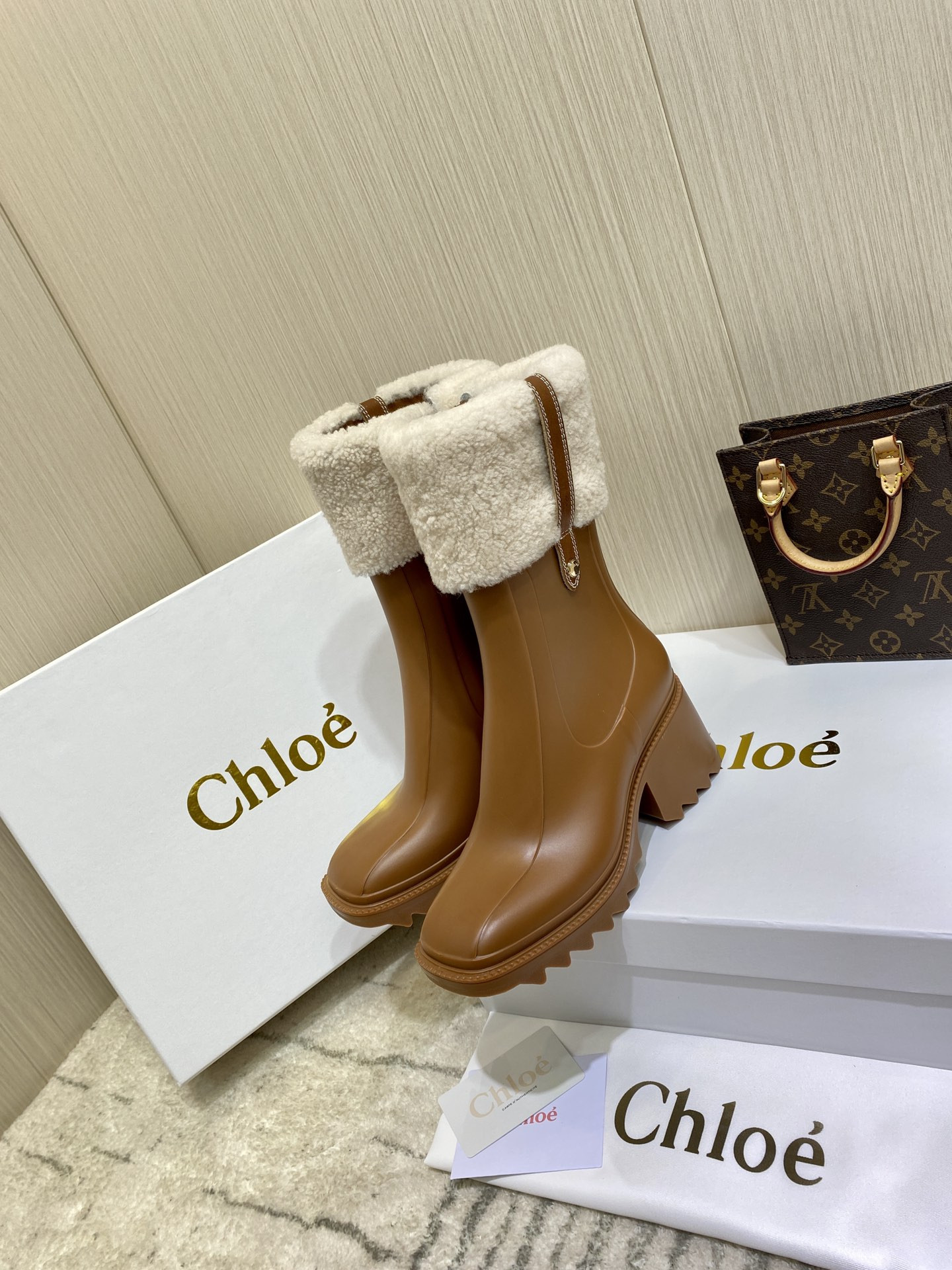 HOT SALE CHLOÉ BOOTS