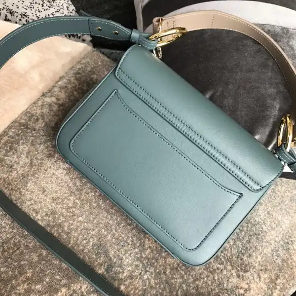 Bagsoffer CHLOÉ SMALL C DOUBLE CARRY BAG