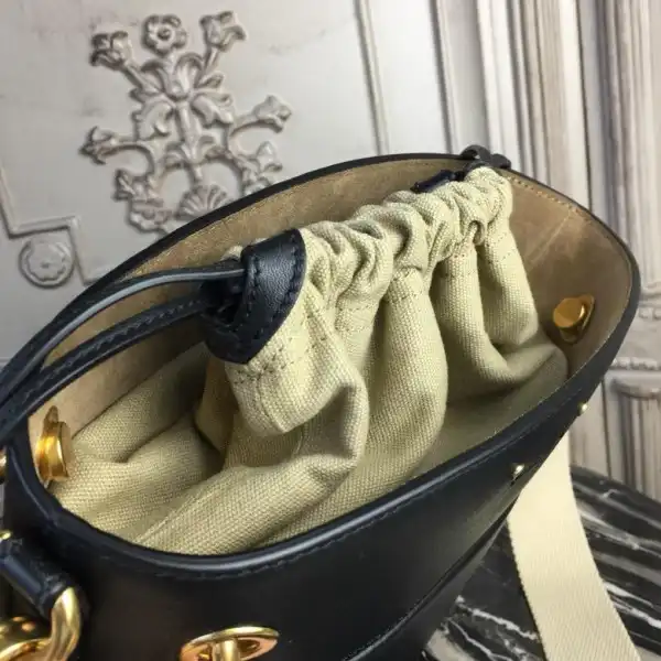 CHLOE ROY BUCKET BAG