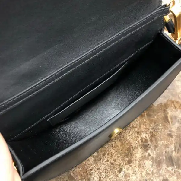 Frstbag ru CHLOÉ NILE MINAUDIÈRE