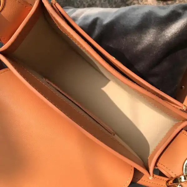 CHLOÉ SMALL TESS BAG