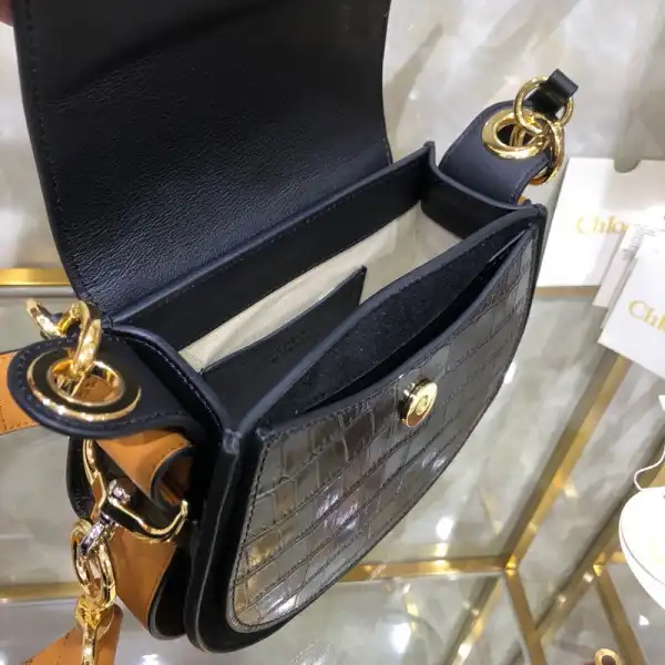 CHLOÉ SMALL TESS BAG