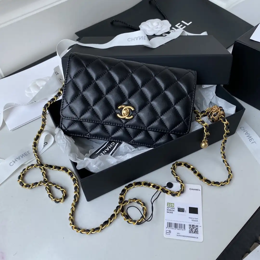 CHANEL WALLET