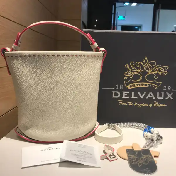 DELVAUX Pin Mini Bucket