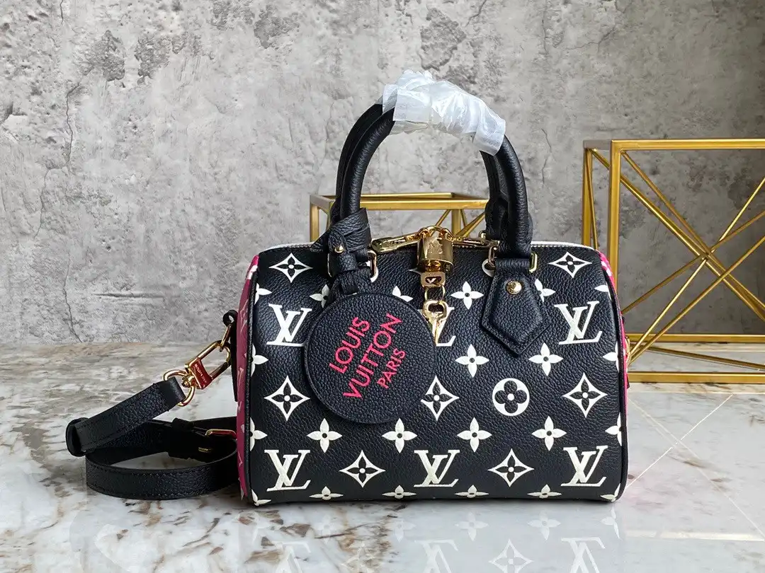 Firstbag Ru Louis Vuitton SPEEDY BANDOULIÈRE 20