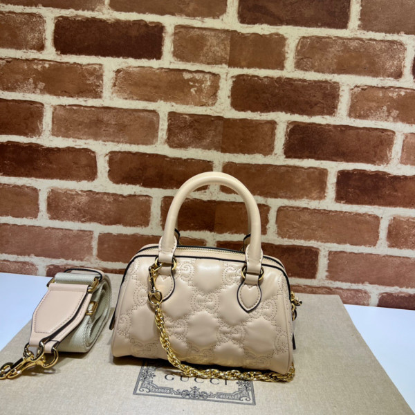 HOT SALE GUCCI GG matelassé leather top handle bag