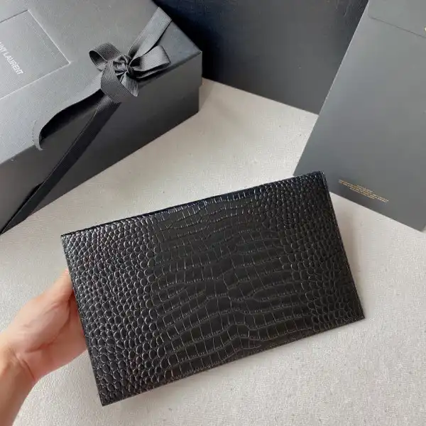 Firstbag Ru YSL UPTOWN POUCH