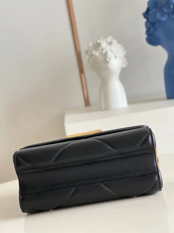 Cheap LOUIS VUITTON TWIST MM